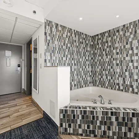 Hotel Monte Carlo Ocean City-2