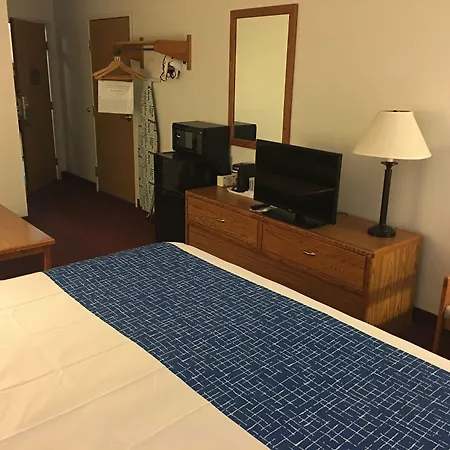 Travelodge By Wyndham Spearfish-2