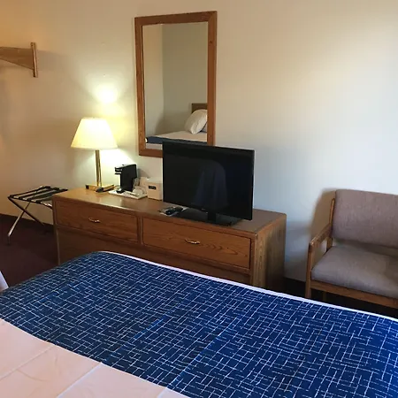 Travelodge By Wyndham Spearfish-3