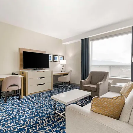 Best Western Premier Route 97 Vernon-3