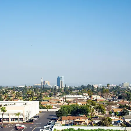 Sheraton Garden Grove-Anaheim South-2