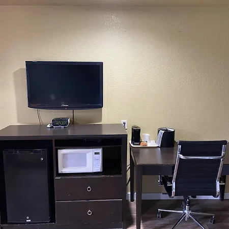 Woodridge Inn And Suites-3