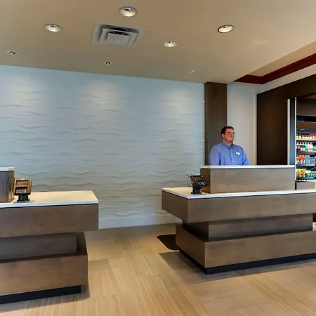 Hilton Garden Inn Indianapolis Airport-2