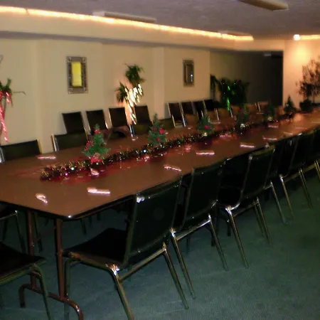 Golden Manor Inn & Suites-2