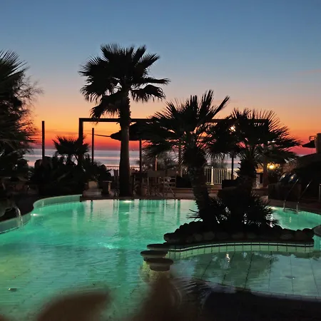 Baia Del Godano Resort & Spa-3