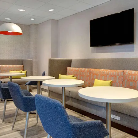 Hampton Inn & Suites Yonkers-2