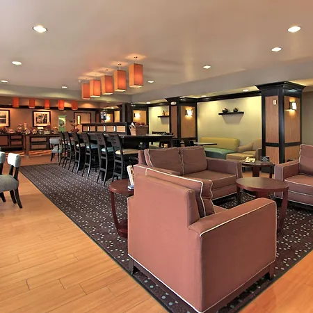 Hampton Inn Defiance-3