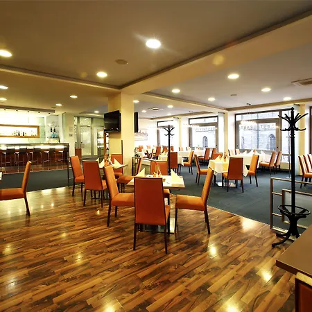 Hotel Central-3