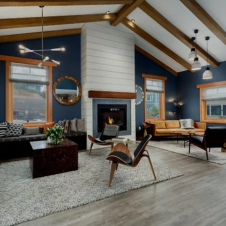 The Coho Oceanfront Lodge-2