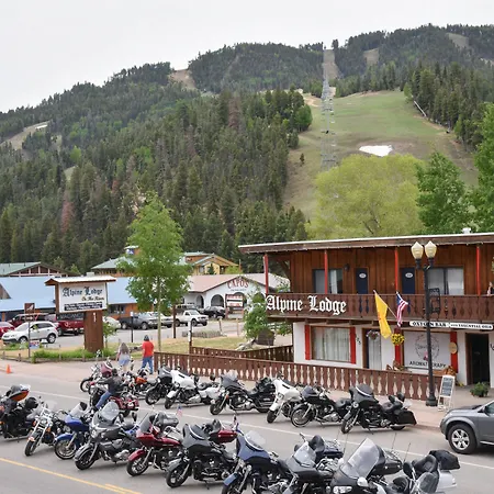 Alpine Lodge Red River-2