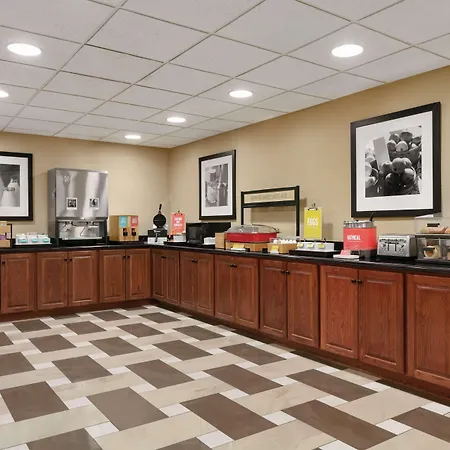 Hampton Inn & Suites Enid-3