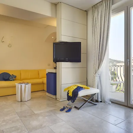 Hotel Villa Blu Capri (Adults Only)-2