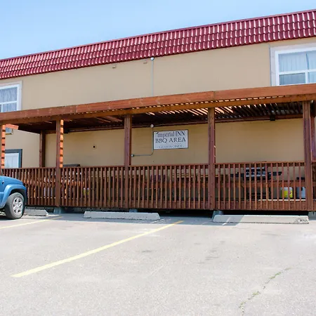 Ramada By Wyndham Medicine Hat-3