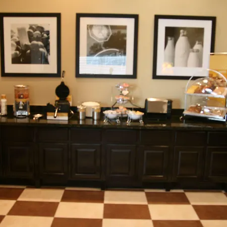 Hampton Inn La Grange-3