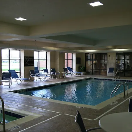 Hampton Inn & Suites Detroit/Chesterfield-3