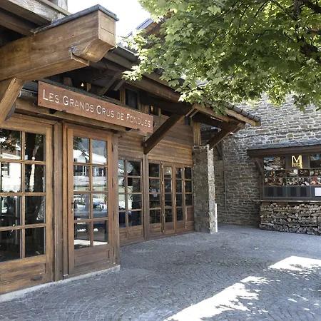 M De Megeve-2
