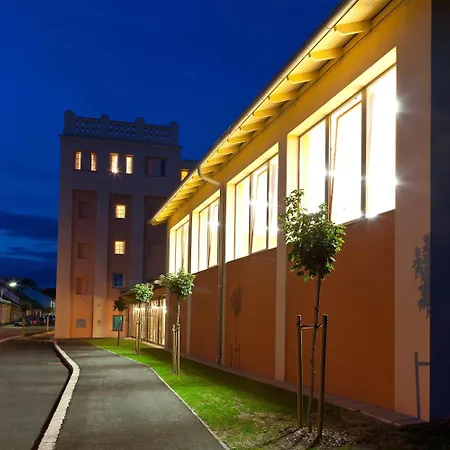 JUFA Hotel Weinviertel - Eselsmühle-3