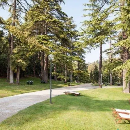 Parco Termale Di Villa Dei Cedri-3