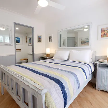 Sanctuary Lake Apartments-3
