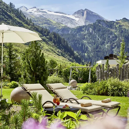 Hotel Alpenhof-3