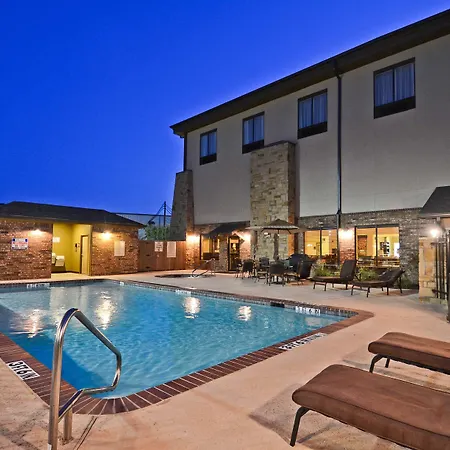 Best Western Plus Emory At Lake Fork Inn & Suites-3