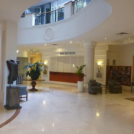 Broadbeach Holiday Apartments-3