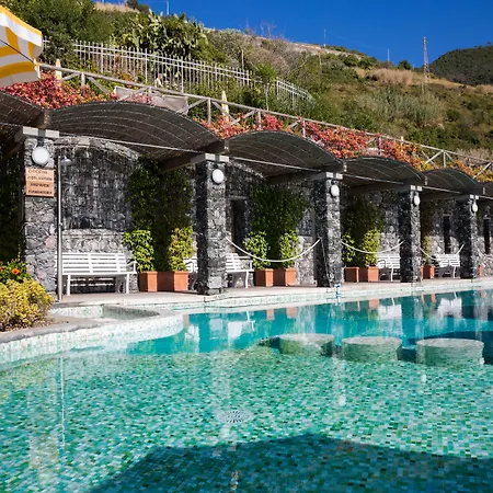 Hotel Porto Roca-3
