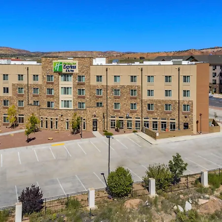 Holiday Inn Express & Suites Gallup East By Ihg-2