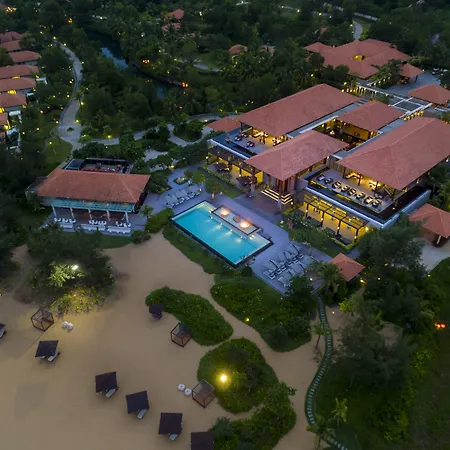 Banyan Tree Lang Co-2