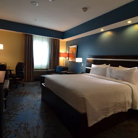 Fairfield Inn And Suites By Marriott North Spring-2