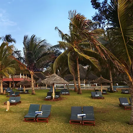 Neptune Palm Beach Boutique Resort & Spa-3