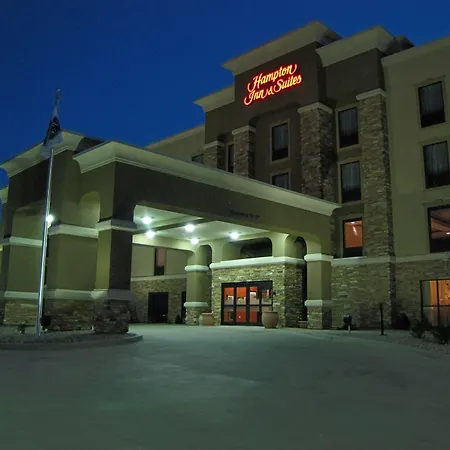 Hampton Inn & Suites Jamestown-2