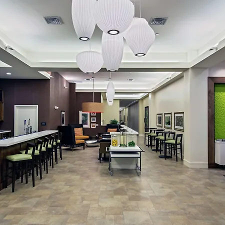Hilton Garden Inn Lincoln Downtown/Haymarket-3