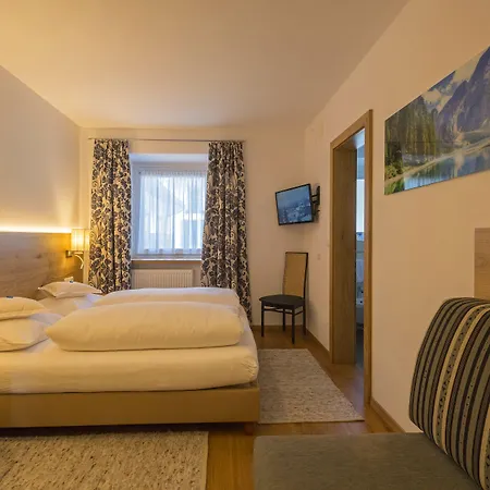 Hotel Dolomiten-2