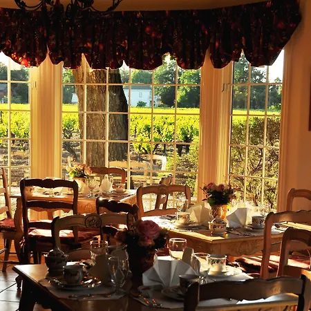 Vineyard Country Inn-3