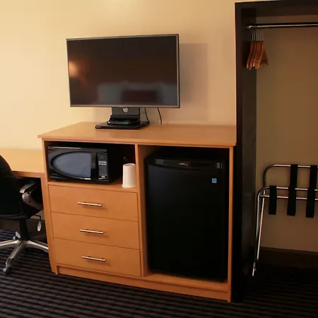 Travelodge By Wyndham Vallejo-3