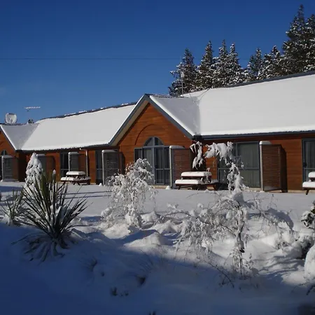 The Peaks Motor Inn-3