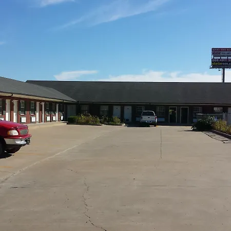 Green Country Inn-3