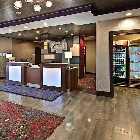 Holiday Inn Express Hutchison By Ihg-2