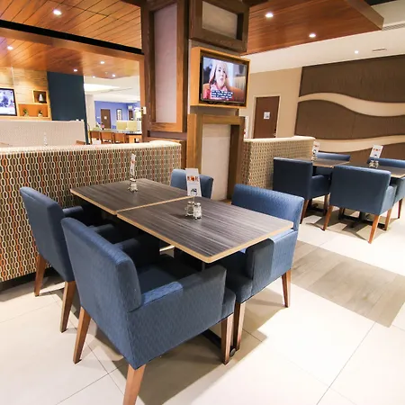 Holiday Inn Express & Suites Miami Airport East By Ihg-3