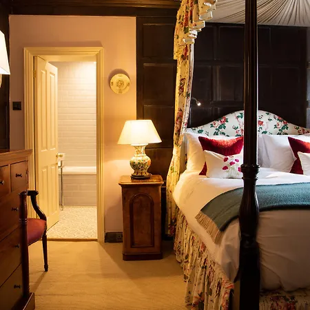 Spread Eagle Hotel And Spa-2