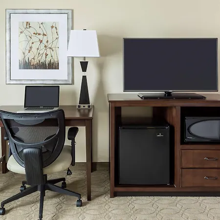 Hampton Inn & Suites Philadelphia Montgomeryville-3