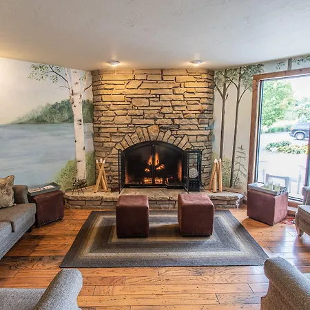 Open Hearth Lodge-3