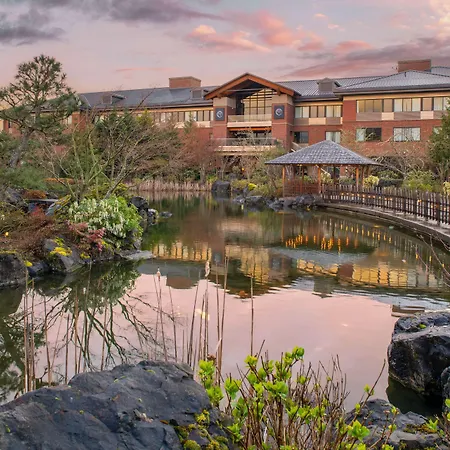 Best Western Premier Boulder Falls Inn-2
