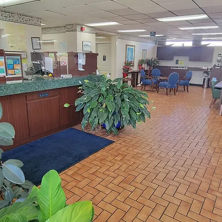 Studio 9 Inn & Suites-2