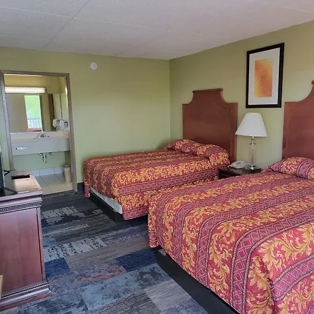 Studio 9 Inn & Suites-3