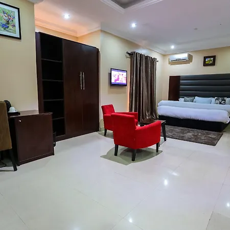 Golfview Suites & Conference Center-2