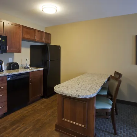 Grandstay Hotel & Suites - Morris-2