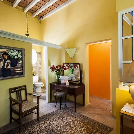 Garlands Del Rio Riverside Boutique Hotel-2