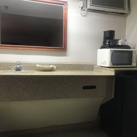 Bear Mount Inn & Suites-3